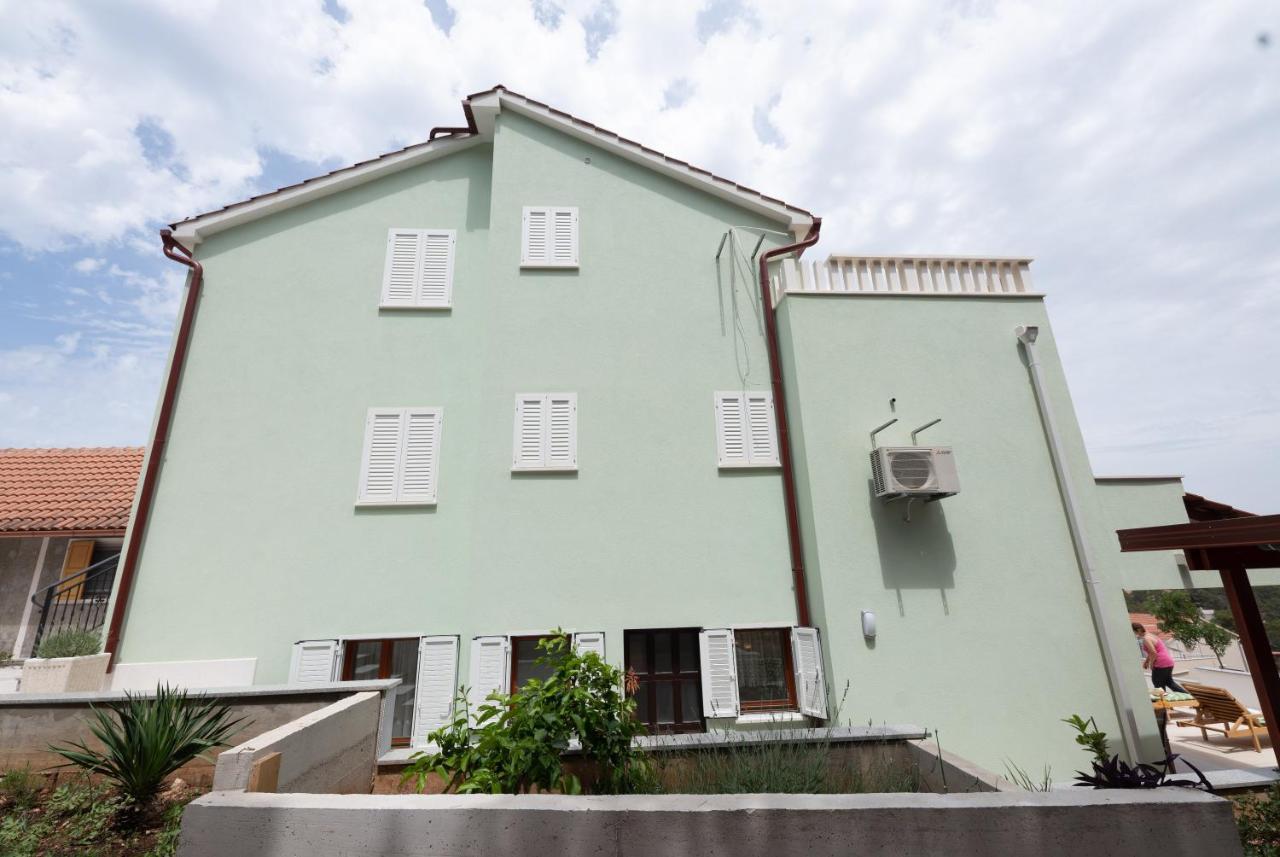 Villa Kalinic Milna  Zewnętrze zdjęcie
